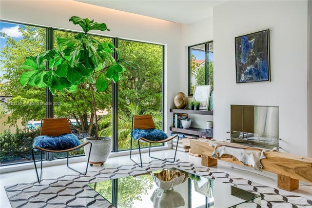 3 of 22 - 2000 S Bayshore Dr. 47, Miami, FL