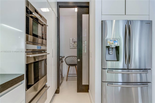 5 of 22 - 2000 S Bayshore Dr. 47, Miami, FL
