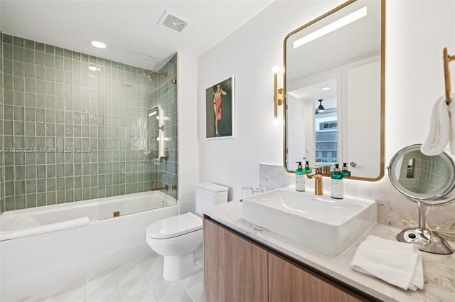 4 of 16 - 159 Ne 6th St 3407, Miami, FL