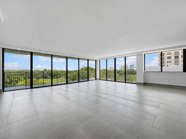4 of 61 - 700 Coral Way 5, Coral Gables, FL