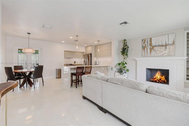 2 of 28 - 8600 Sw 125th Ter, Miami, FL