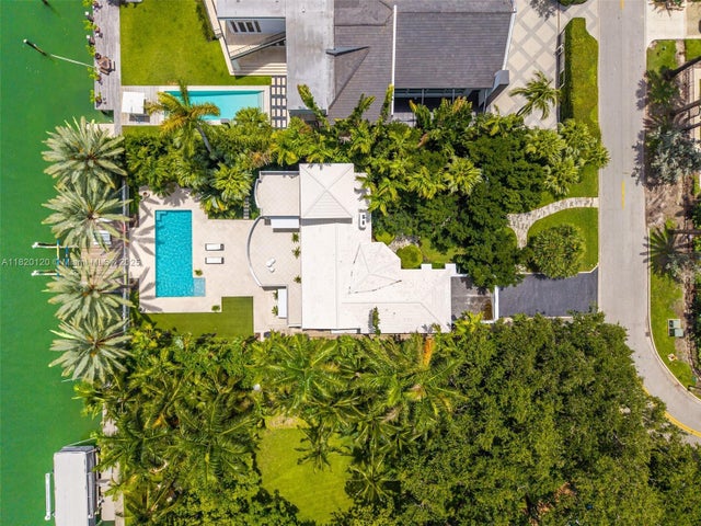 3 of 31 - 1839 W 24th St, Miami Beach, FL