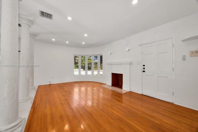 3 of 30 - 1409 Medina Ave, Coral Gables, FL
