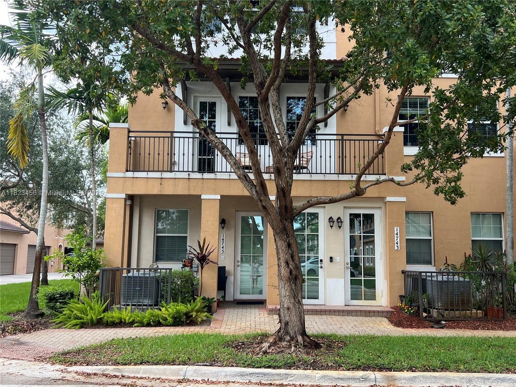 14745 Sw 9th St 3109, Pembroke Pines