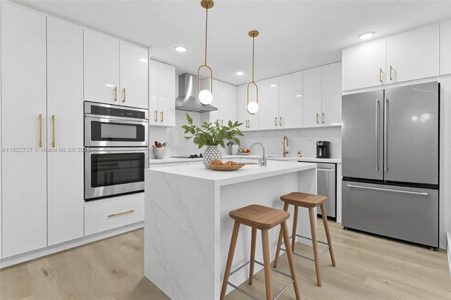4 of 46 - 5401 Fillmore St, Hollywood, FL