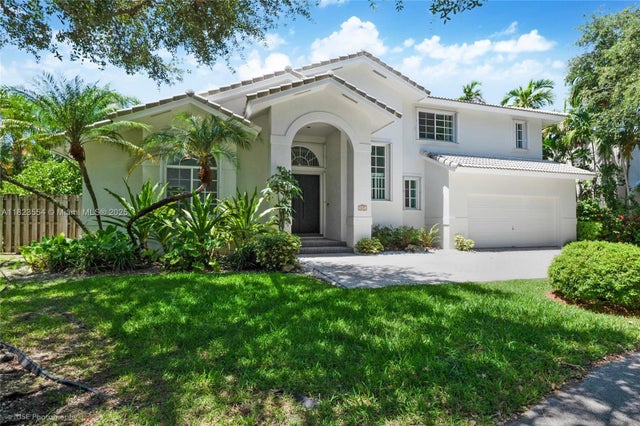 2 of 33 - 6670 Sw 69th Ln, South Miami, FL