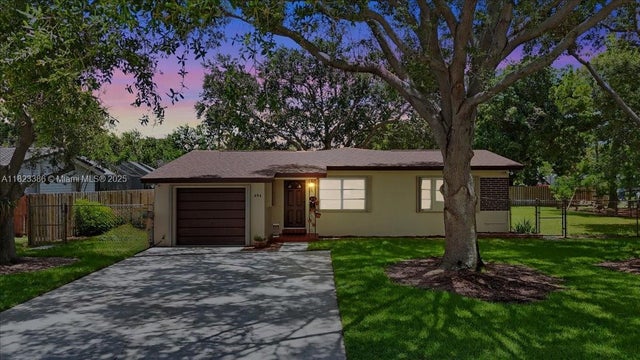 2 of 42 - 404 Ne 11th Ave, Pompano Beach, FL