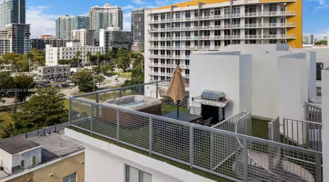 3 of 26 - 481 Ne 29th St 706, Miami, FL