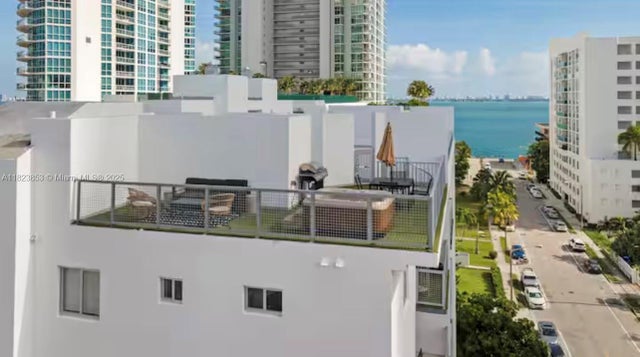 4 of 26 - 481 Ne 29th St 706, Miami, FL