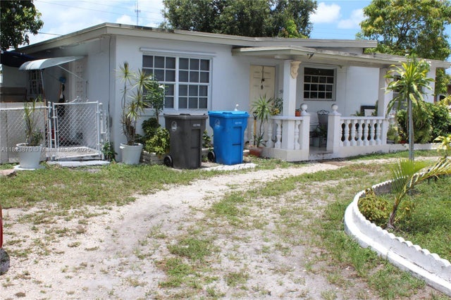 2 of 8 - 5661 Sw 41st St, West Park, FL