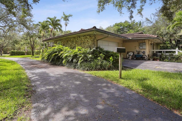 4 of 31 - 10920 Sw 68th Ave Rd, Pinecrest, FL