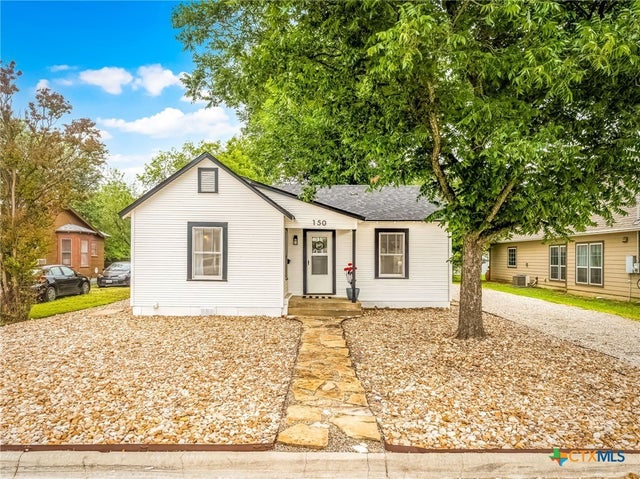 150 W Faust Street, New Braunfels