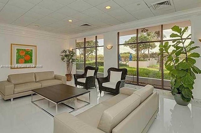 2 of 37 - 5700 Collins Ave 4n, Miami Beach, FL