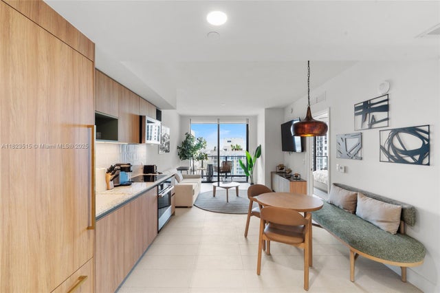 2 of 68 - 601 Ne 1st Av 3104, Miami, FL