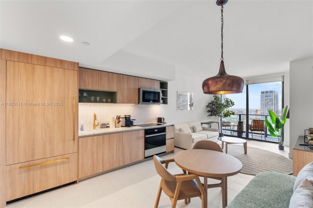 3 of 68 - 601 Ne 1st Av 3104, Miami, FL