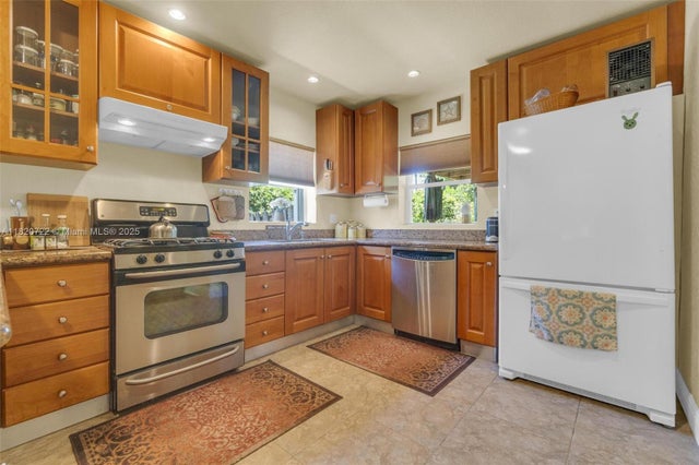 4 of 22 - 1521 Funston St, Hollywood, FL