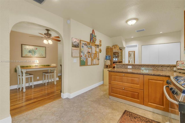 5 of 22 - 1521 Funston St, Hollywood, FL