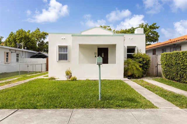 3 of 19 - 3422 Sw 25th St, Miami, FL