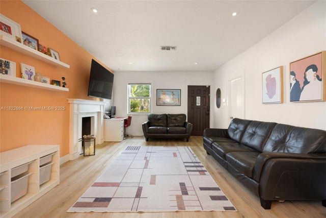 5 of 19 - 3422 Sw 25th St, Miami, FL