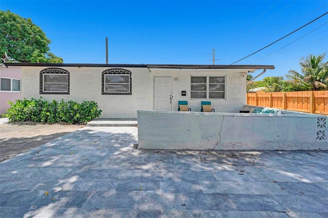 1 of 41 - 2338 Fillmore St 2a, Hollywood, FL