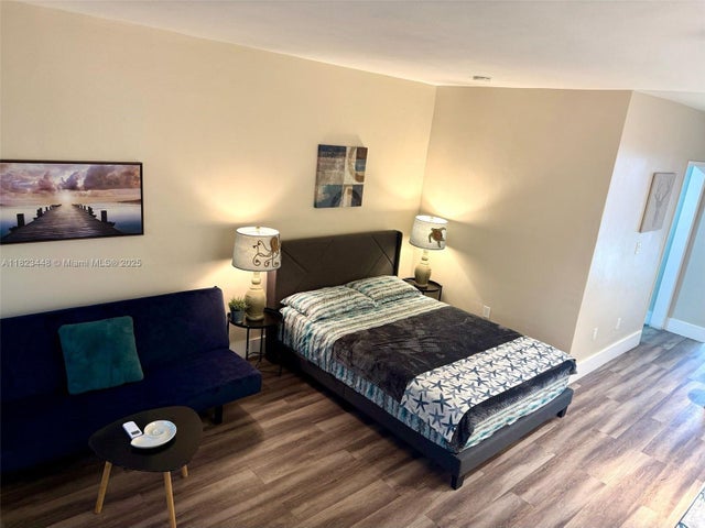 3 of 21 - 8132 Harding Ave 2, Miami Beach, FL