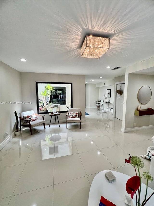 5 of 28 - 7643 Sw 102nd Pl, Miami, FL