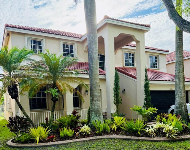 1 of 22 - 1325 Chenille Cir, Weston, FL