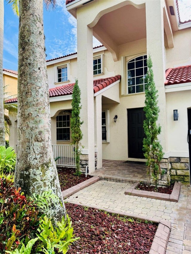 3 of 22 - 1325 Chenille Cir, Weston, FL