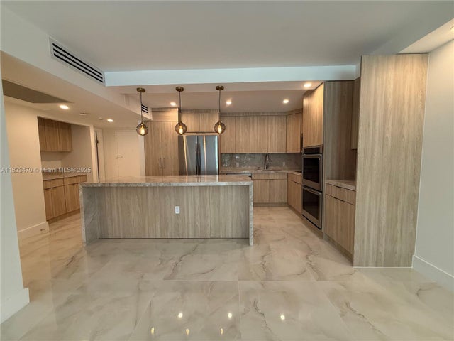4 of 59 - 19390 Collins Ave 224, Sunny Isles Beach, FL