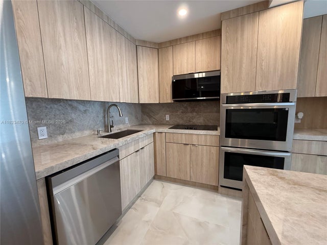 5 of 59 - 19390 Collins Ave 224, Sunny Isles Beach, FL
