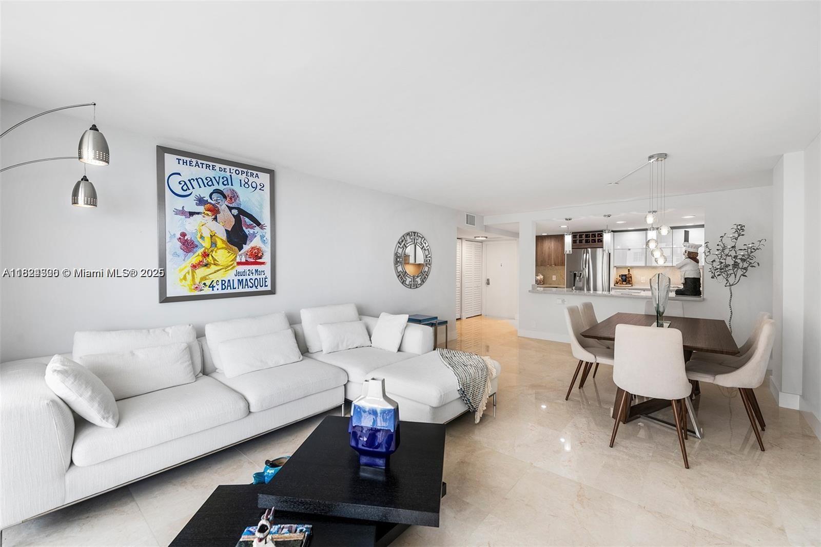 Photo of Listing #A11824326