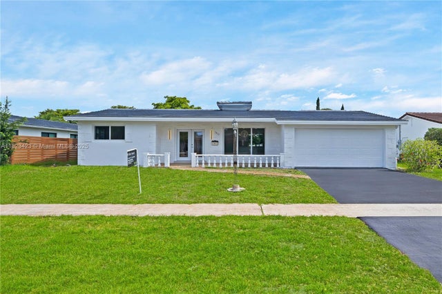 1 of 23 - 3917 Adams St, Hollywood, FL