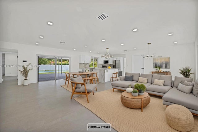 3 of 23 - 3917 Adams St, Hollywood, FL