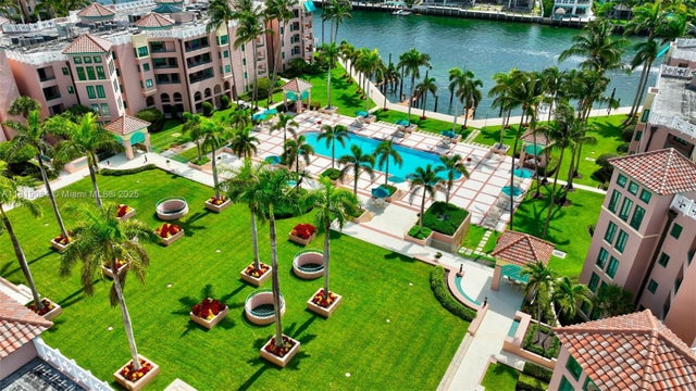 5 of 49 - 140 Se 5th Ave 438, Boca Raton, FL