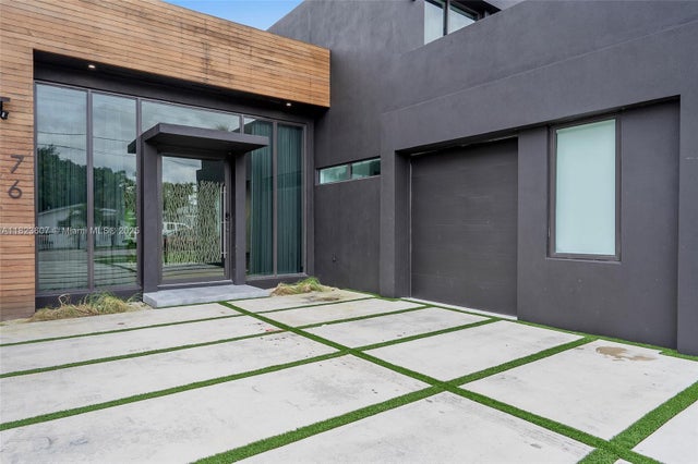 2 of 29 - 76 Nw 44th St, Miami, FL