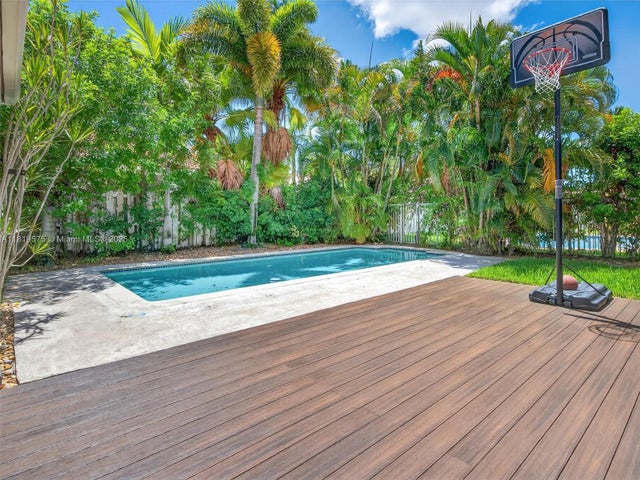 2 of 42 - 782 Lake Blvd, Weston, FL