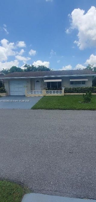 Photo of Listing #A11823462