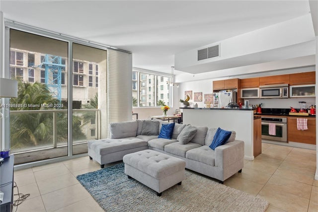1 of 8 - 253 Ne 2nd St 1108, Miami, FL