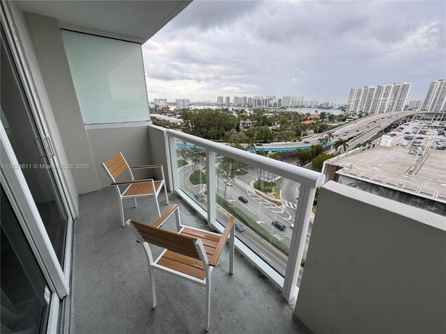 1 of 61 - 19201 Collins Ave 1137, Sunny Isles Beach, FL