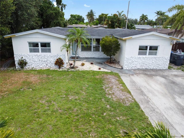 2 of 33 - 6459 Evans St, Hollywood, FL