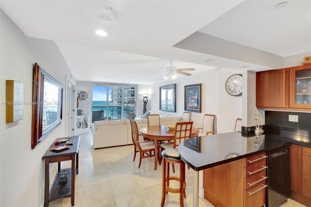 2 of 46 - 2301 Collins Ave 1425, Miami Beach, FL