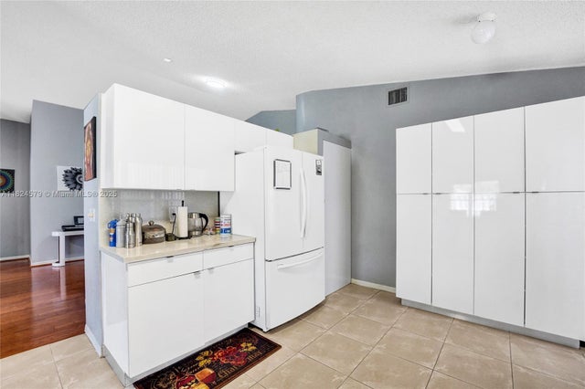 5 of 30 - 530 Sw 182nd Way, Pembroke Pines, FL