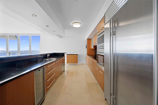 4 of 21 - 1331 Brickell Bay Dr 911, Miami, FL