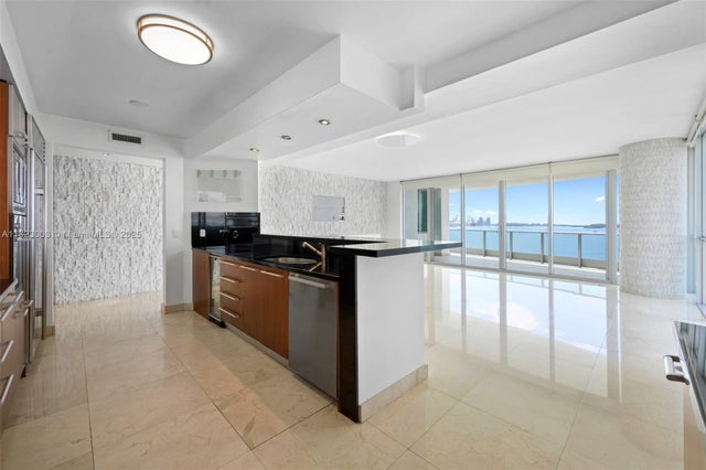5 of 21 - 1331 Brickell Bay Dr 911, Miami, FL