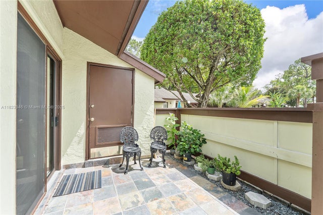 2 of 42 - 319 Elmira Ct, Royal Palm Beach, FL