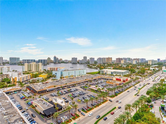 4 of 23 - 18001 Collins Ave 1416, Sunny Isles Beach, FL
