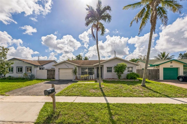 3 of 32 - 22226 Sw 62nd Ave, Boca Raton, FL