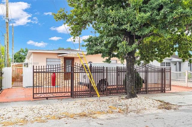 1 of 41 - 31 Sw 58th Ct, Miami, FL