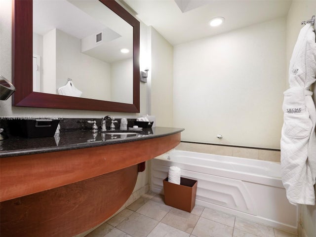 4 of 24 - 18001 Collins Ave 1418, Sunny Isles Beach, FL