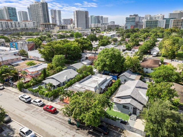 3 of 28 - 50 Nw 34th Ter, Miami, FL